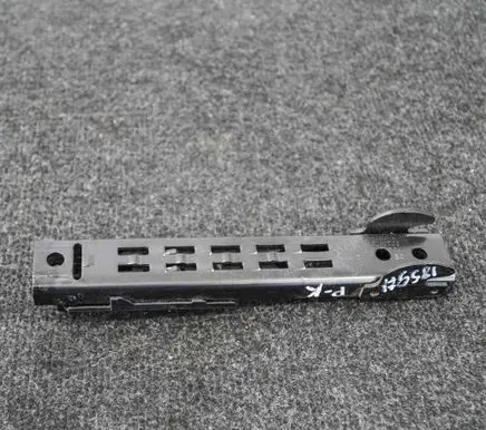 Volkswagen PASSAT B6 Seat belt adjustment motor 1T0857819