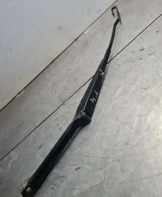 Volkswagen Transporter - Caravelle T4 Front wiper blade arm 701955409A