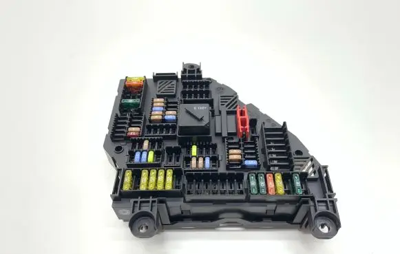 BMW X3 F25 Fuse module 9210859 921085903