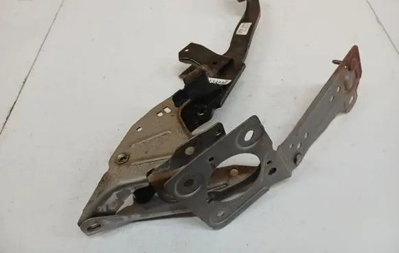 Mazda 3 II Clutch pedal