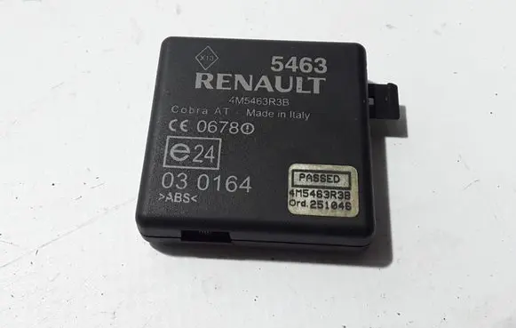 Renault Megane III Immobilizer control unit/module 4M5463R3B