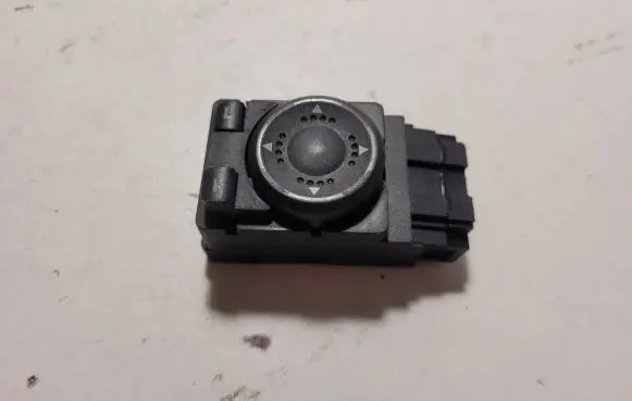 Volkswagen PASSAT B5.5 Wing mirror switch 3B1959565