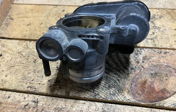 Mercedes-Benz A W168 Throttle valve a1661410225 1661410225