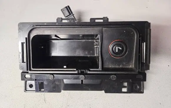 Audi A6 S6 C7 4G Ashtray (front) 4G0857951