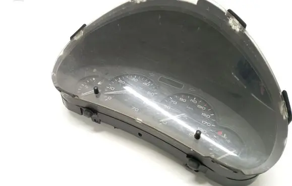 Peugeot Partner Speedometer (instrument cluster) 9662745180 000708616