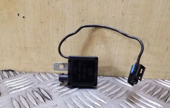 BMW X5 E53 Aerial antenna filter 8380945