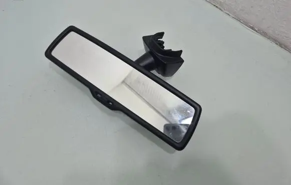 Volkswagen Golf Plus Rear view mirror (interior) 