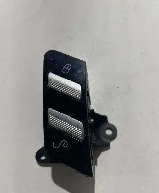 Mercedes-Benz S W221 Central locking switch button A2218213051