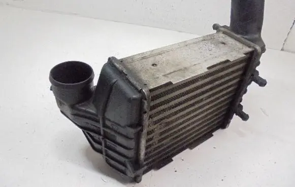 Volkswagen PASSAT B5.5 Intercooler radiator 059145806