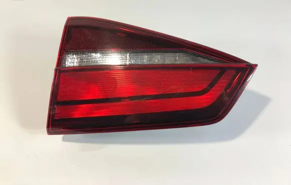 Volkswagen Jetta VI Tailgate rear/tail lights 5C6945094