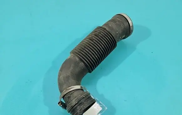 BMW i3 Intercooler hose/pipe 7642406 IMPRK1578451