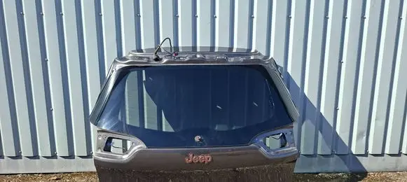 Jeep Cherokee Tailgate/trunk/boot lid 