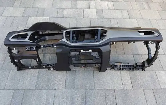 Volkswagen T-Roc Dashboard 2GA819634