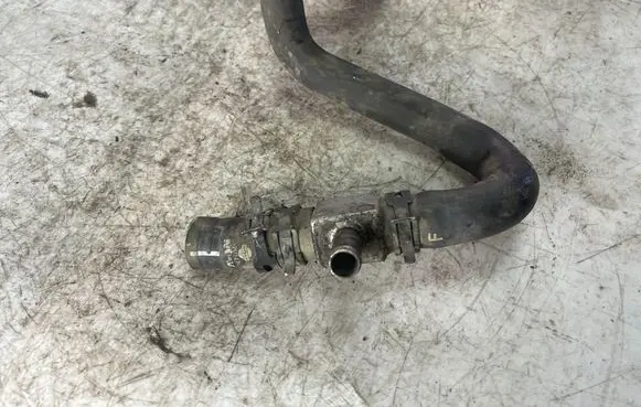 Nissan Navara D40 Engine coolant pipe/hose