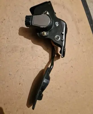 Toyota Corolla E120 E130 Accelerator throttle pedal