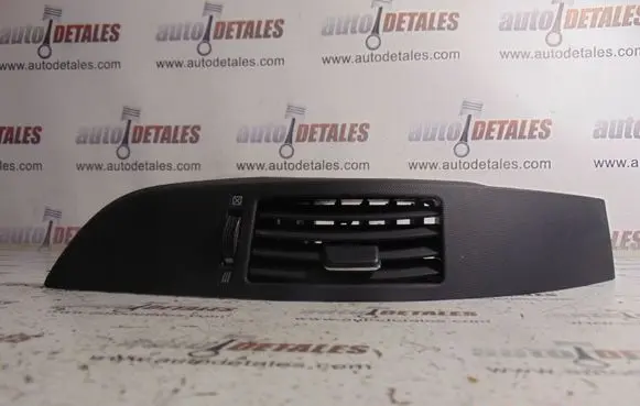 Toyota Corolla Verso AR10 Dash center air vent grill 655643-4010