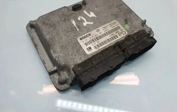Opel Zafira A Engine control unit/module 24417169 0281010268