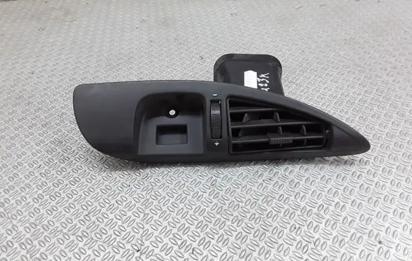 Peugeot 807 Dashboard side air vent grill/cover trim 1488069077
