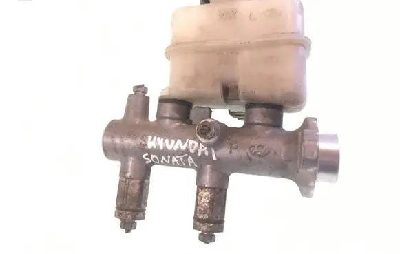 Hyundai Sonata Master brake cylinder