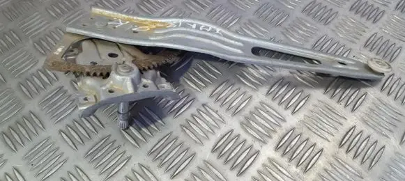 Toyota Yaris Sliding door window regulator with motor