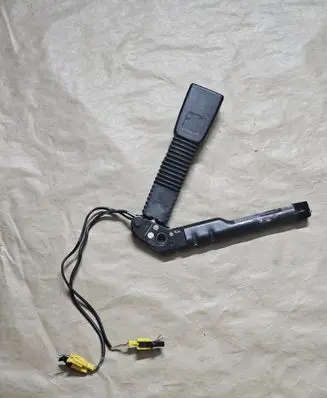 Mercedes-Benz GL X164 Front seatbelt buckle A2518602669 2518602669