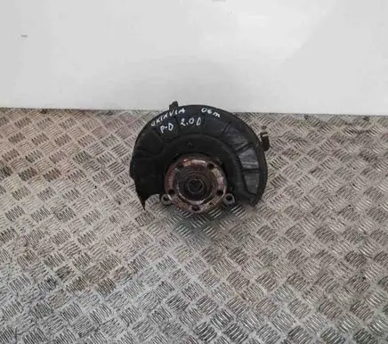 Skoda Octavia Mk2 (1Z) Front wheel hub