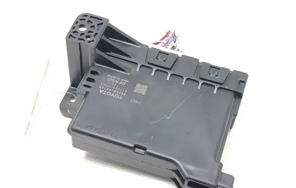 Toyota RAV 4 (XA40) Other control units/modules 8865042760
