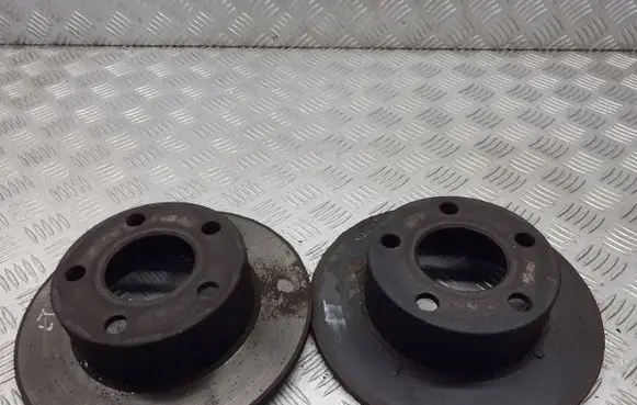 Volkswagen PASSAT B5.5 Rear brake disc