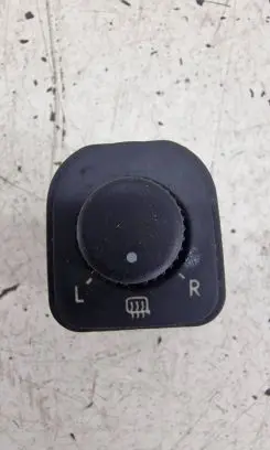 Volkswagen Golf V Wing mirror switch 1K0959565A