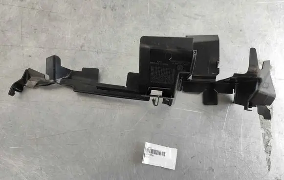 Volkswagen T-Roc Intercooler air guide/duct channel 2GA121284G