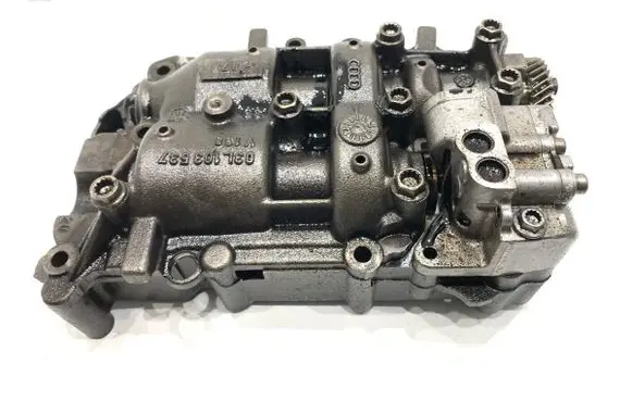 Seat Alhambra (Mk2) Oil pump 03L103537