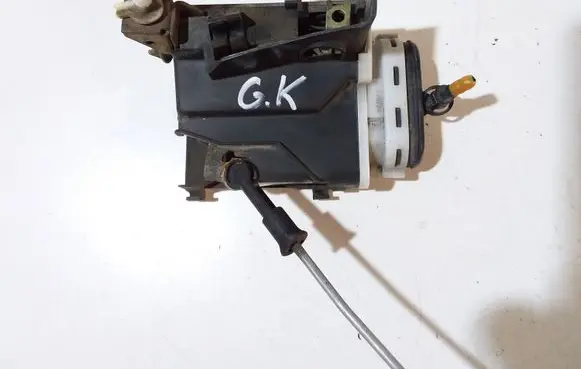 Audi A4 S4 B5 8D Rear door lock 4A0839015