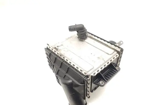 Mercedes-Benz E AMG W212 Intercooler radiator A6510900314