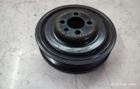 Audi A4 S4 B8 8K Crankshaft pulley 038105243