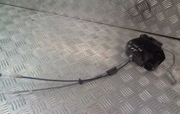 Hyundai i10 Rear door lock