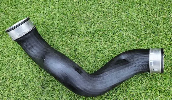 Mercedes-Benz CLS C219 Intercooler hose/pipe A2115282482