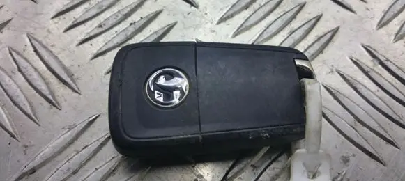 Opel Insignia A Ignition key/card 