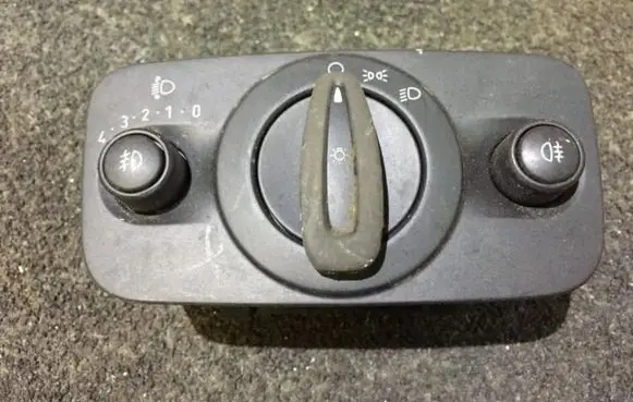 Ford Fiesta Light switch 8a6t13a024bb