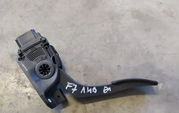 Ford Fiesta Accelerator throttle pedal