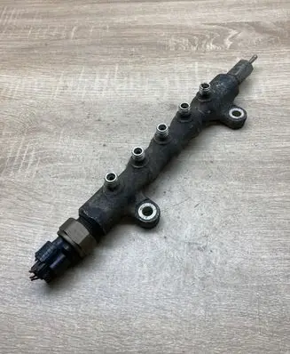 Toyota Avensis T250 Fuel main line pipe 8945871010