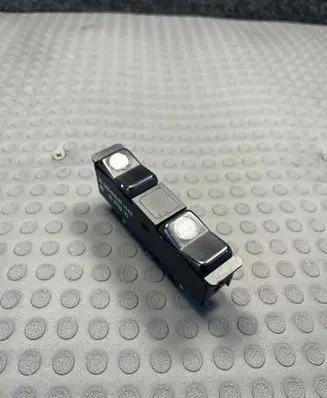 Mercedes-Benz S W126 Electric window control switch 0008208110 A0008208110