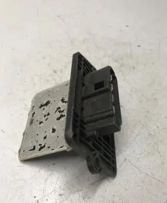 Mazda Premacy Heater blower motor/fan resistor KJ151GE4T