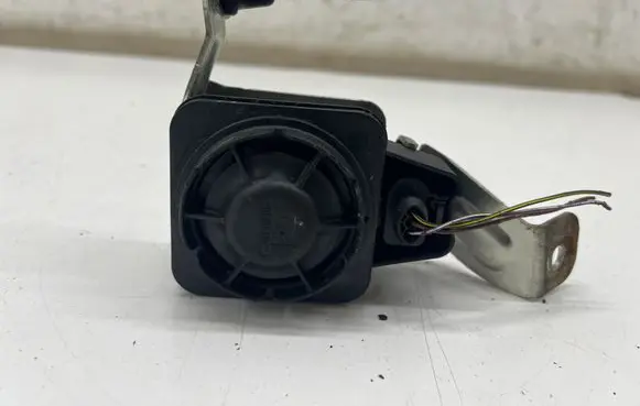 Audi A3 S3 8V Alarm system siren 8V2951285