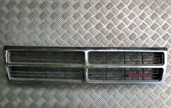 Chrysler Voyager Front grill 5263546 5263528 80207