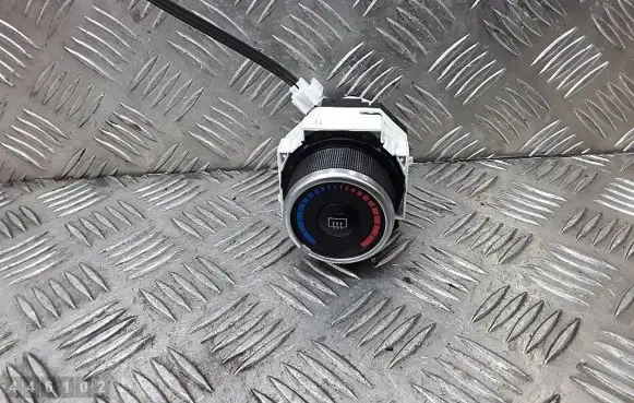 Toyota Yaris Climate control unit 5590375F604