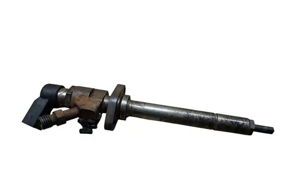 Volvo V50 Fuel injector 9657144580