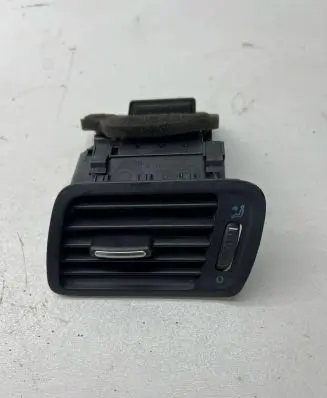Volkswagen PASSAT B6 Dashboard side air vent grill/cover trim 3c1819701e