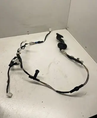 Toyota Auris E180 Rear door wiring loom 821540287 8215402 060749