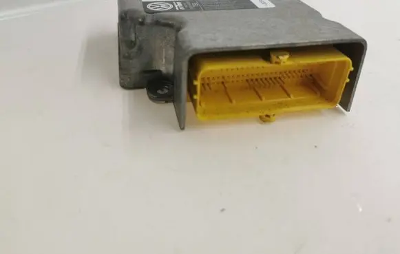 Volkswagen PASSAT B7 Airbag control unit/module 5N0959655R 221098111 23H16S1918