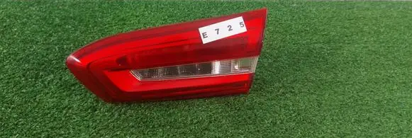 Ford Focus Tailgate rear/tail lights JX7B13A602